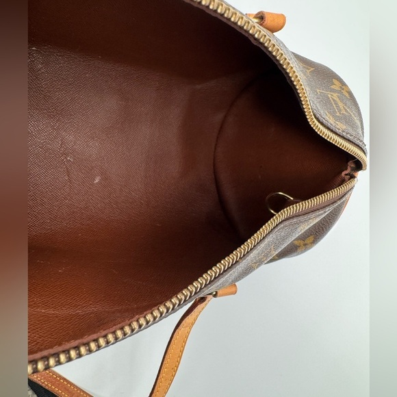 Louis Vuitton Papillon Handbag | Good Used Condition - Picture 6 of 17